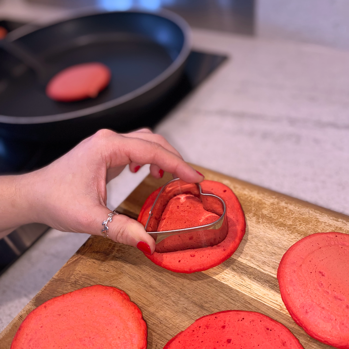 VALENTINE'S DAY PANCAKE KIT